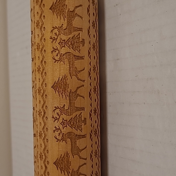 Adorable Wooden Christmas 3D Rolling Pin - Picture 3 of 15